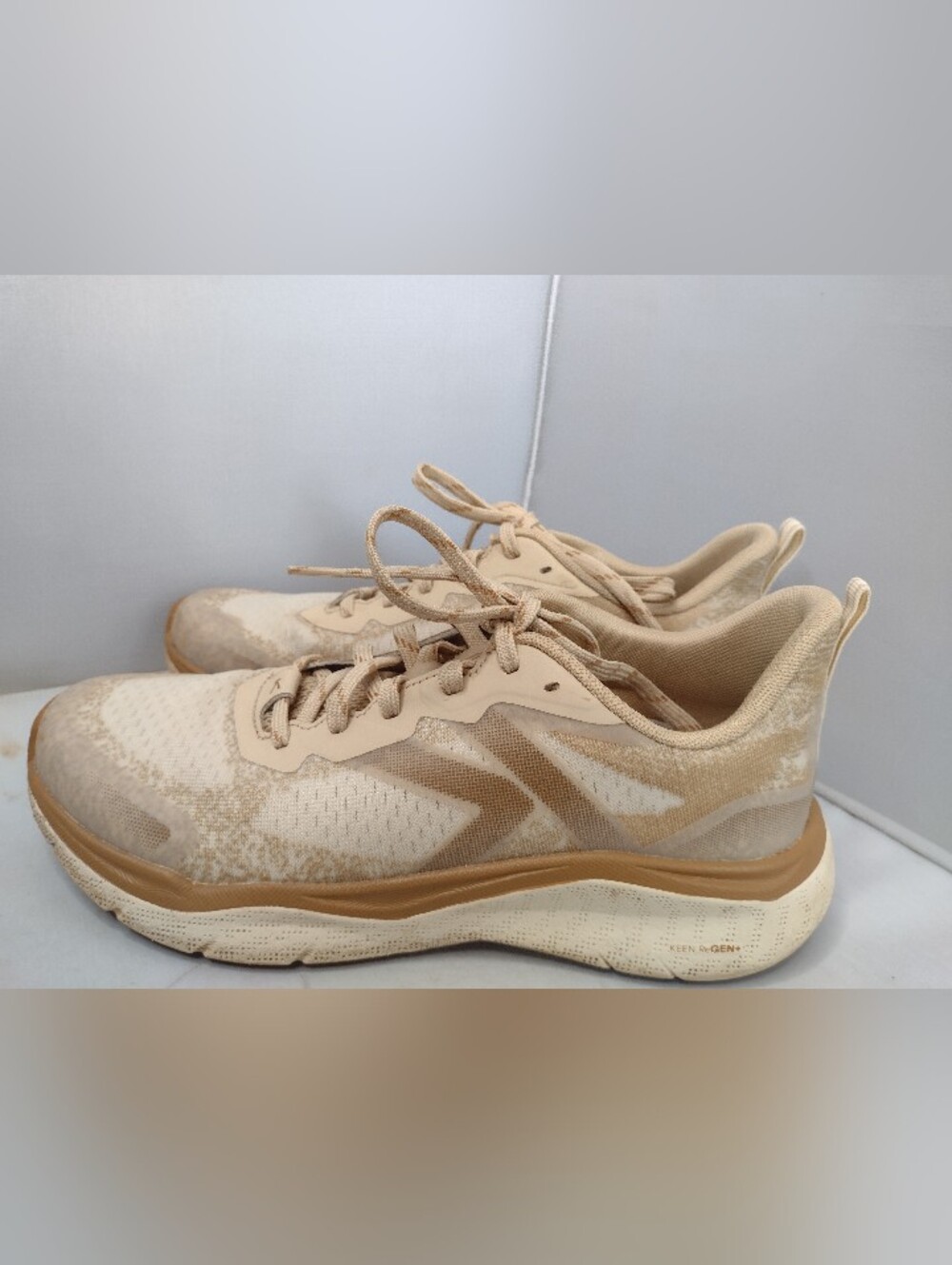 KEEN Leiki Speed Hiking Shoes Women's Size 8.5 Sneakers Beige Trail A31